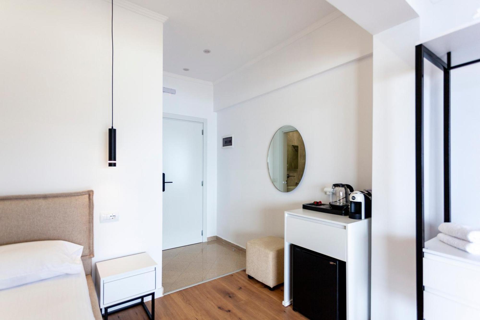 Ionio Rooms Himarë Extérieur photo
