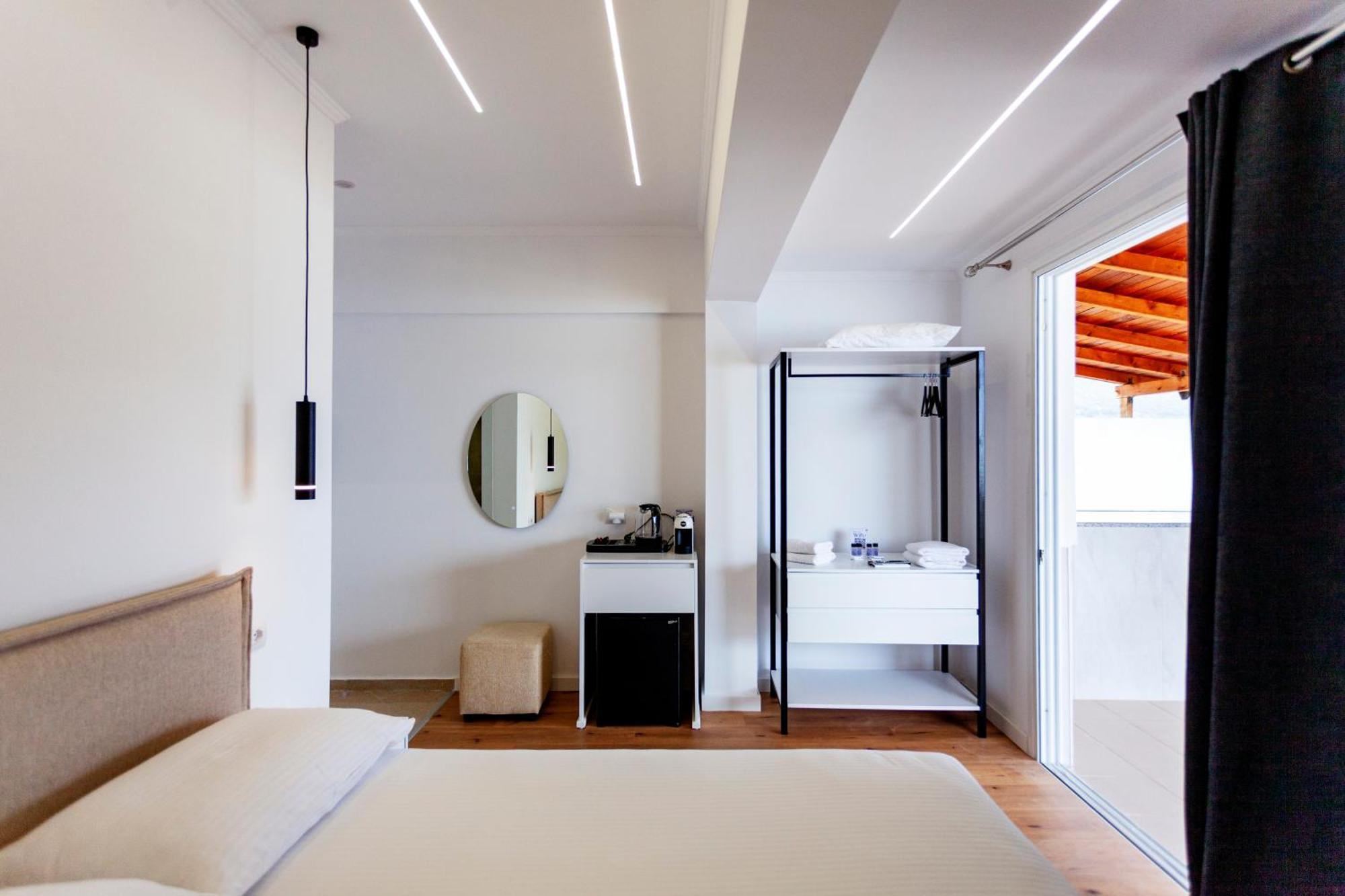 Ionio Rooms Himarë Extérieur photo